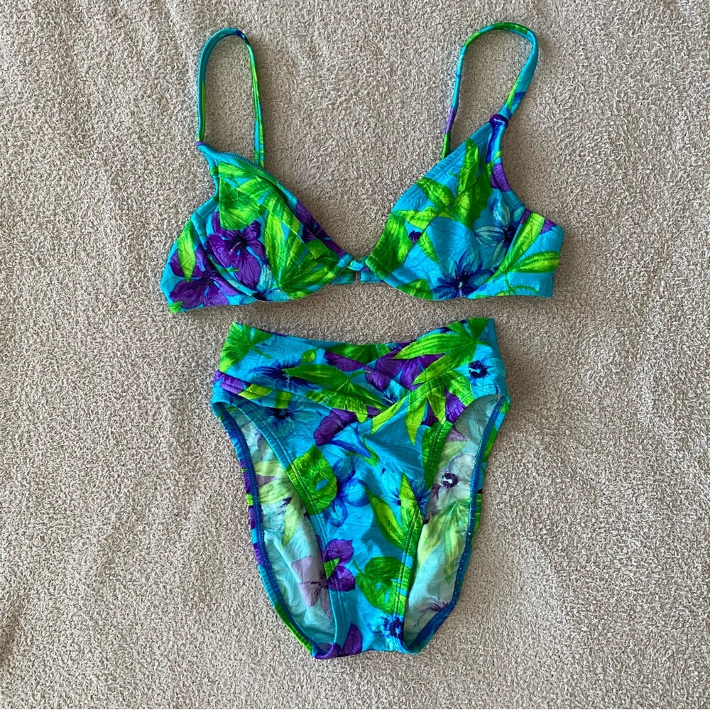 Women’s Swim Systems Vintage XS blue green purple floral two piece swimsuit used